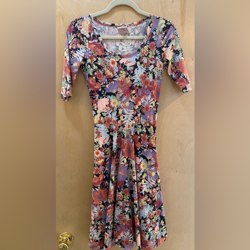 Lularoe Nicole Tropical Stretch Dress. - Picture 3 of 10